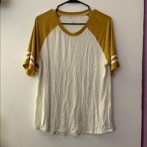 American eagle baseball tshirt.